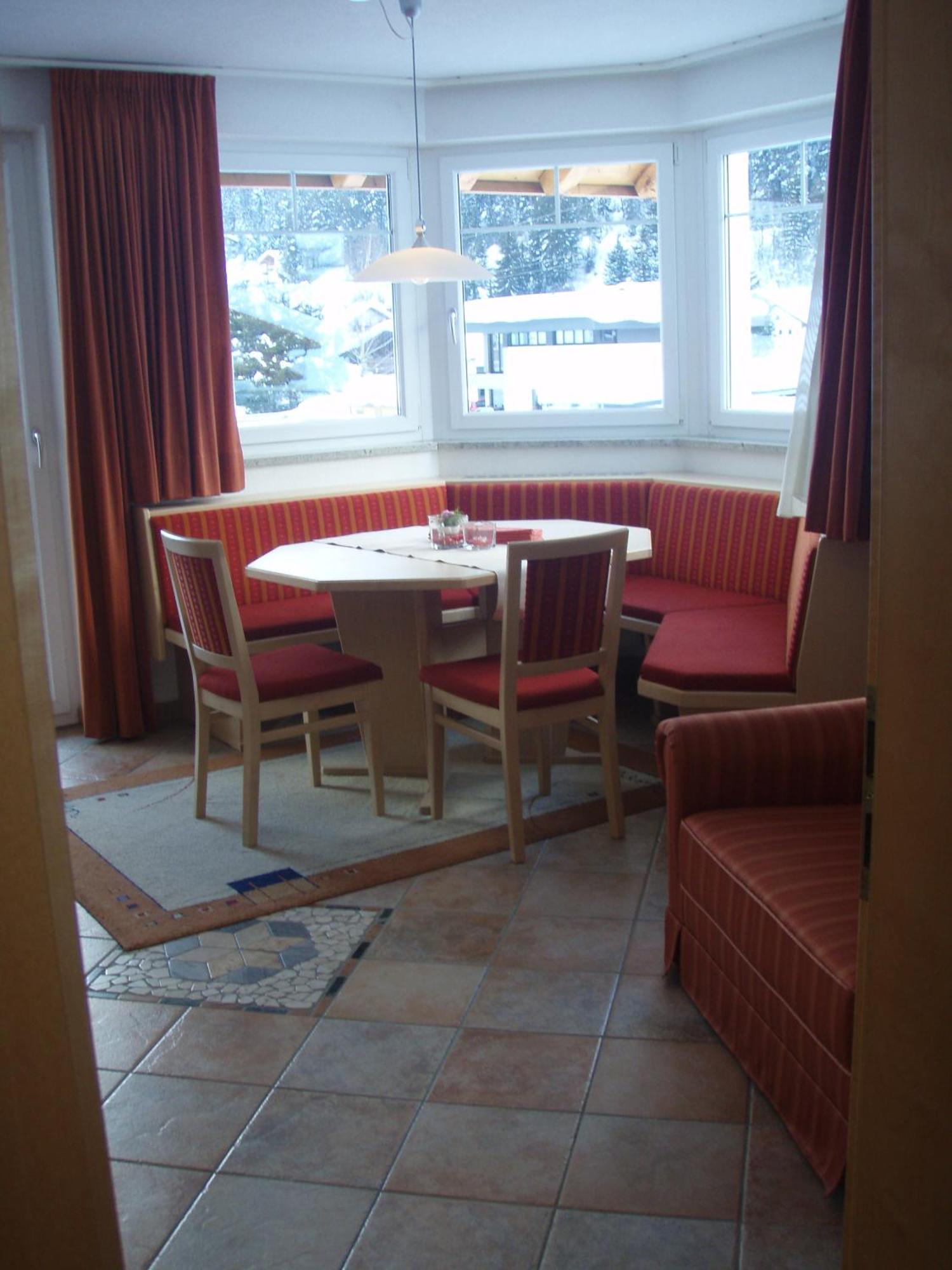 Apart Schultes Pettneu am Arlberg Exterior photo